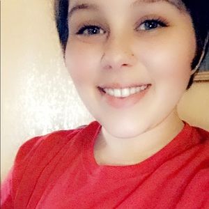 Meet your Posher, Hayley